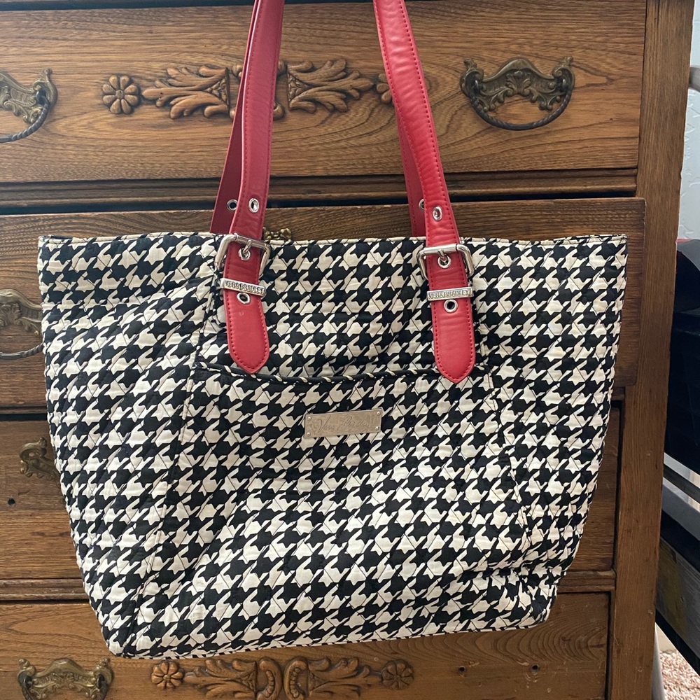 Vera Bradley houndstooth tote